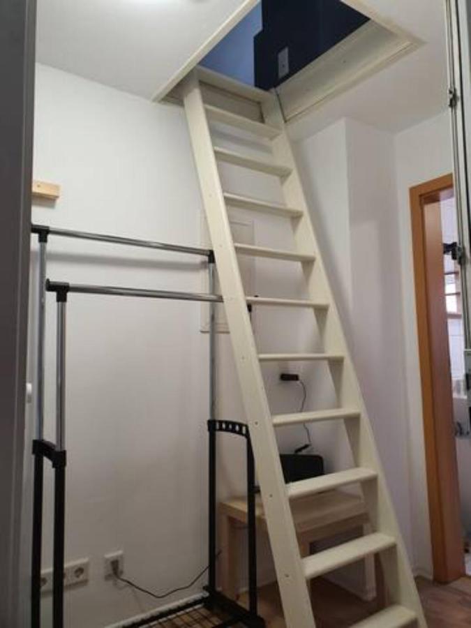 Schoene In Apartment *